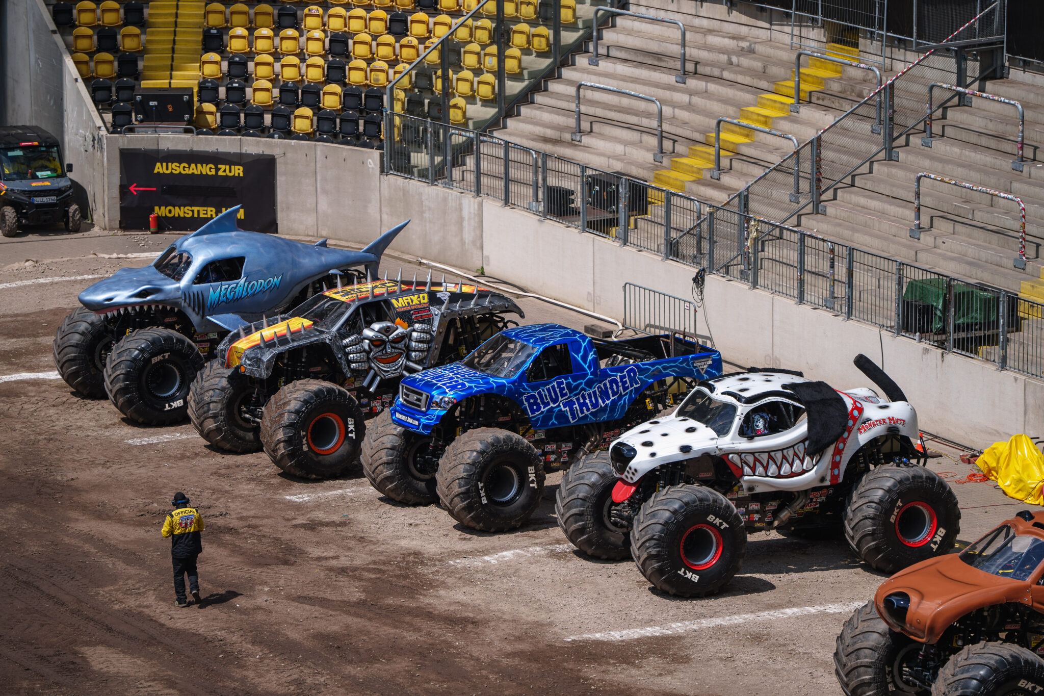 Rückblick MONSTER JAM RudolfHarbigStadion